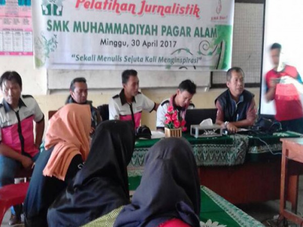 SMK Muhammadiyah Pagaralam Menyelenggarakan Pelatihan Jurnalistik