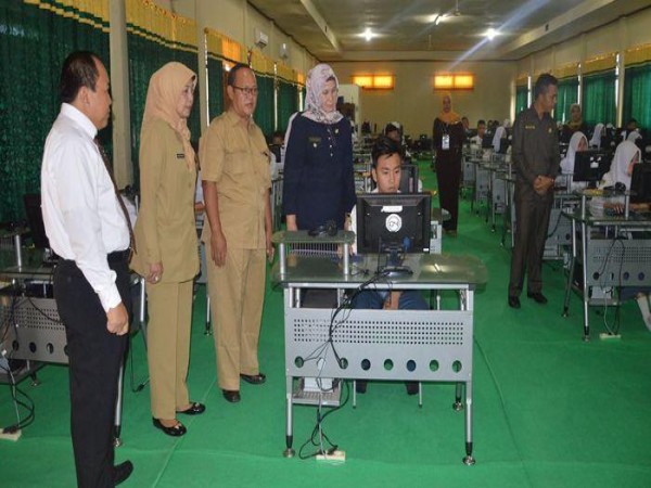 Di Pagaralam Hanya SMK Muhammadiyah Pakai Sistem UNBK