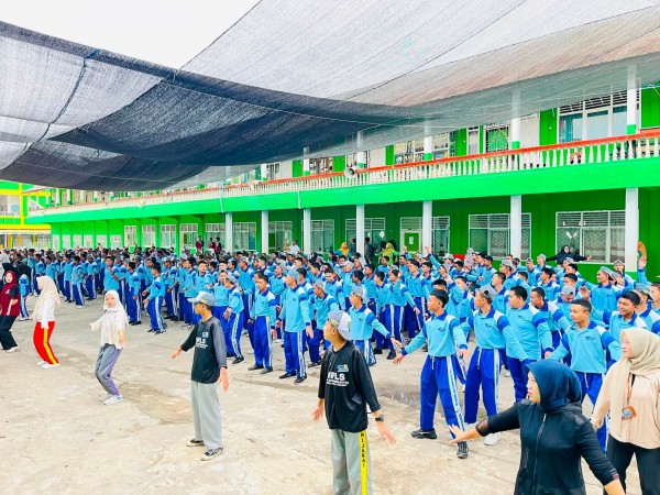 SENAM SEHAT DAN PENGEMBANGAN DIRI JURUSAN TBSM Tbsm Smkm Pagaralam