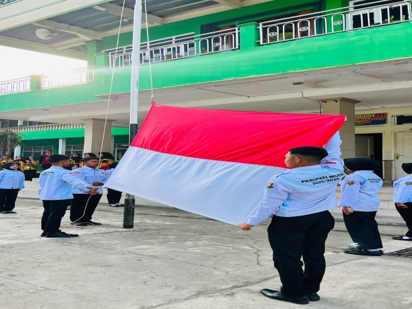 UPACARA BENDERA