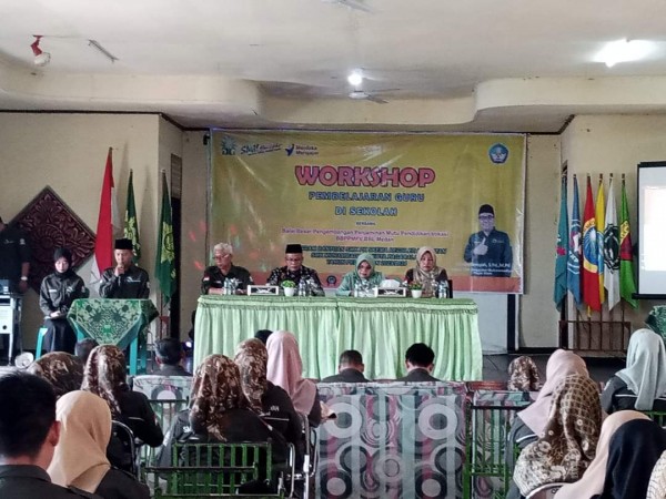 WORKSHOP PEMBELAJARAN GURU DI SEKOLAH DAN KAPABILITAS GTK SMK PUSAT KEUNGGULAN SKEMA REGULER SMK MUHAMMADIYAH PAGARALAM.